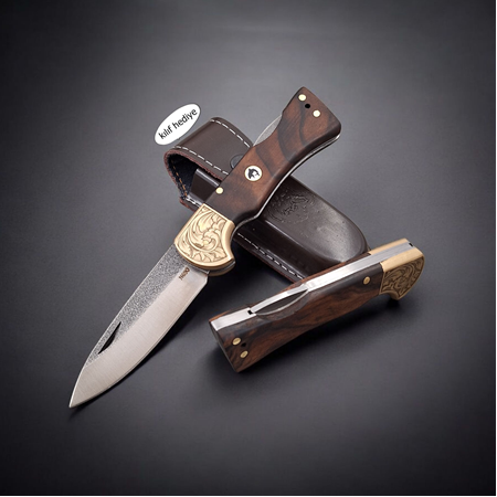 N690 Böhler Çelik Gravürlü Balçıklı Kilitli Yaylı Çakı | Dayanıklı El İşçiliği Çakı Modelleri