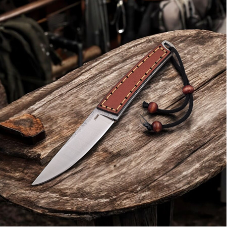 Keskinlik Ve Şıklığın  Buluşması:Deri Saplı N690 Böhler Çelik